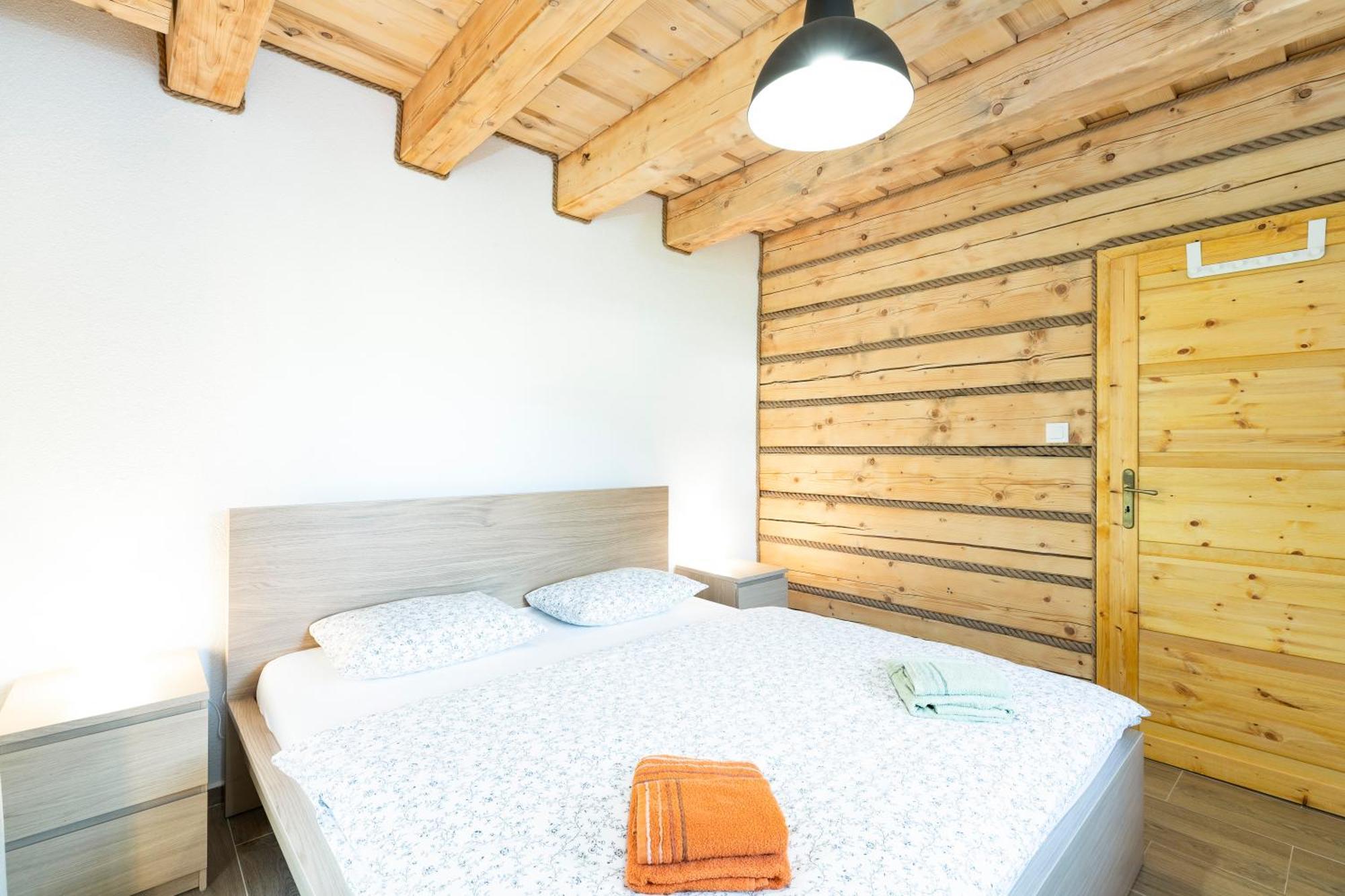 Drevenice Liptov - Ski & Hiking Apartments Lazisko Exterior foto